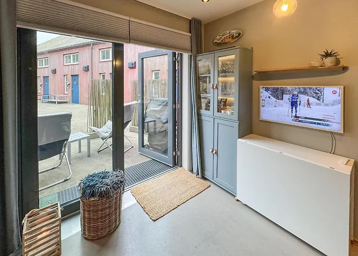 Semesterbostad Gorgeous In With Wifi Søgne